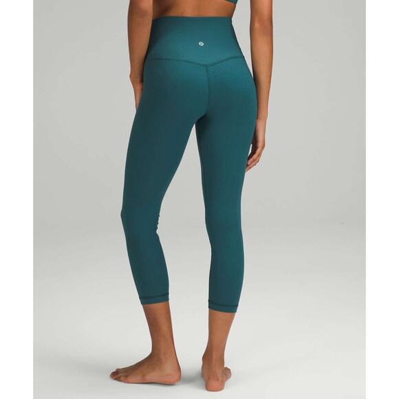 Lululemon Women's Green Align Ribbed High-Rise Crop Legging Size 12 - Picture 2 of 9